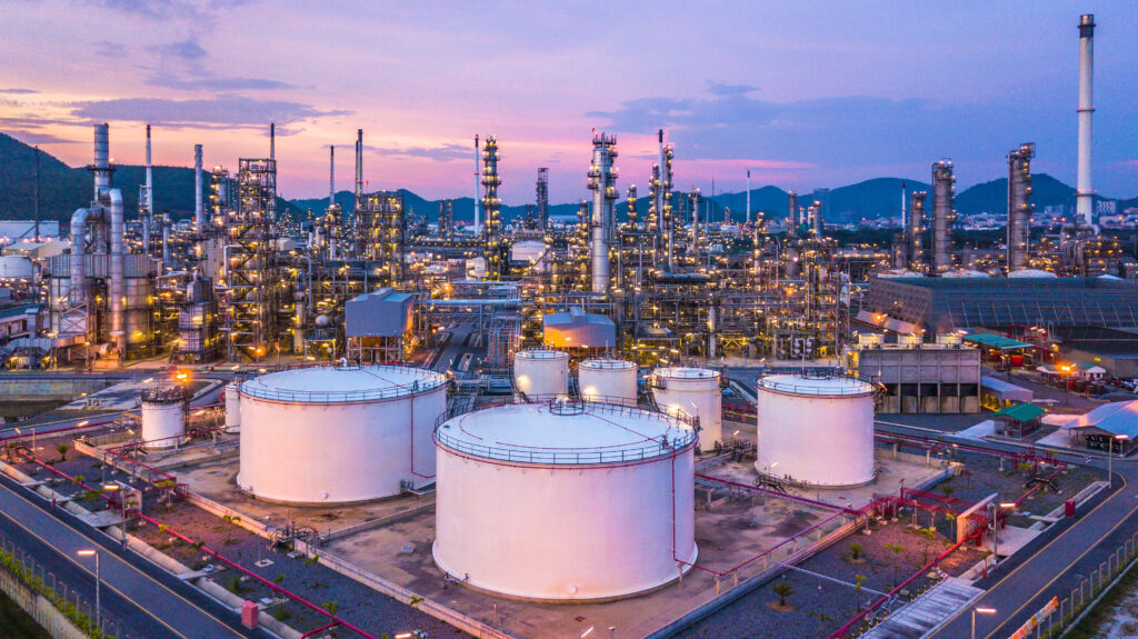 Contracts & Regulations: The Unseen Drivers of Decarbonization in Oil & Gas